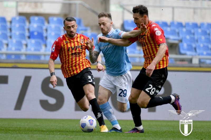 Osiem bramek padło w starciu Lazio Rzym z Benevento Calcio, jedną strzelił Kamil Glik