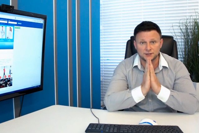 Zwolennicy Konrada Gacy co miesiąc płacą mu prawie 2 mln złotych