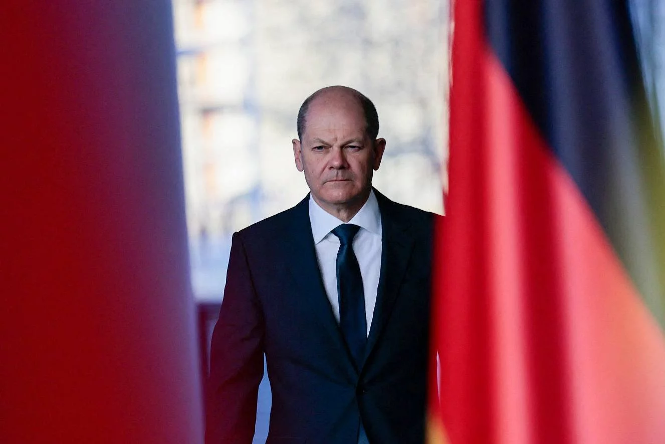 Sondaż Forsa dla RTL wskazuje, że kanclerz Olaf Scholz w sprawie wojny w Ukrainie zachowuje się zgodnie z nastrojami panującymi wśród większości Niemców. Sondaż Forsa dla RTL wskazuje, że kanclerz Olaf Scholz w sprawie wojny w Ukrainie zachowuje się zgodnie z nastrojami panującymi wśród większości Niemców