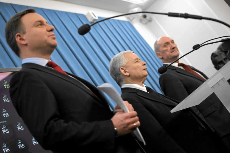 PiS musi ostrożnie zareagować na nowe stenogramy, od tego zależy przyszłość kampanii wyborczej.