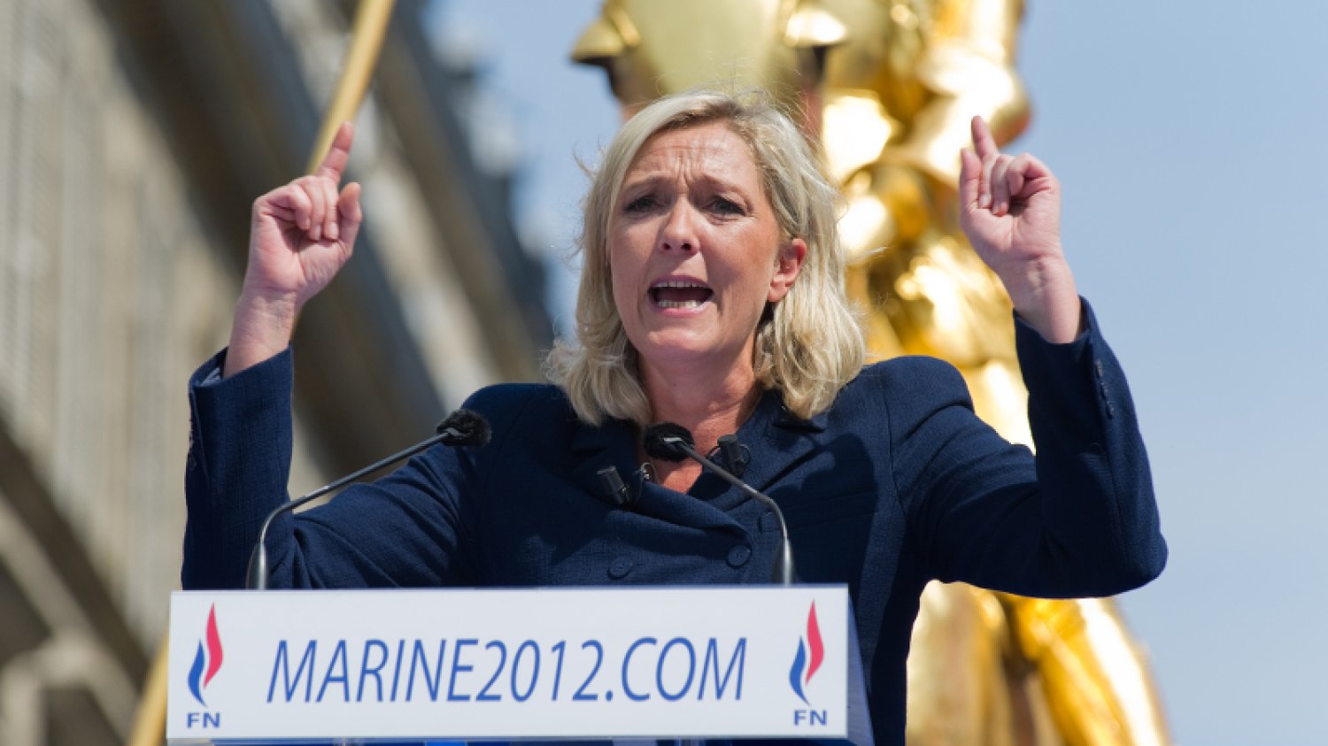 Pierwsze, po zamachach w Paryżu, wybory regionalne we Francji, mogą okazać się triumfem radykalnej prawicy i Marine Le Pen.