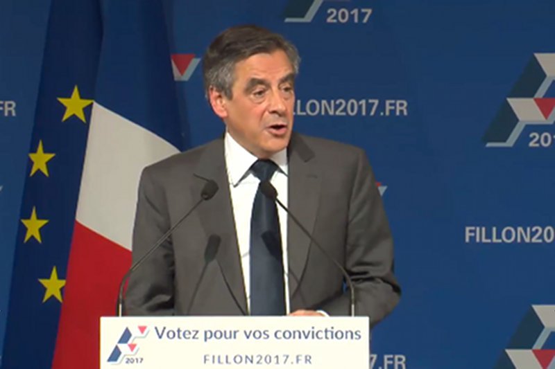 Złe wieści dla Polski. Wiosną o fotel prezydenta Francji będą ubiegać się zwolennicy zbliżenia z Francją.