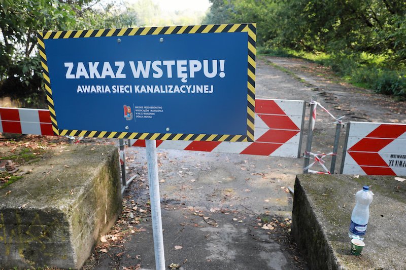 Ścieki dostają się do Wisły przez awarię w oczyszczalni "Czajka".