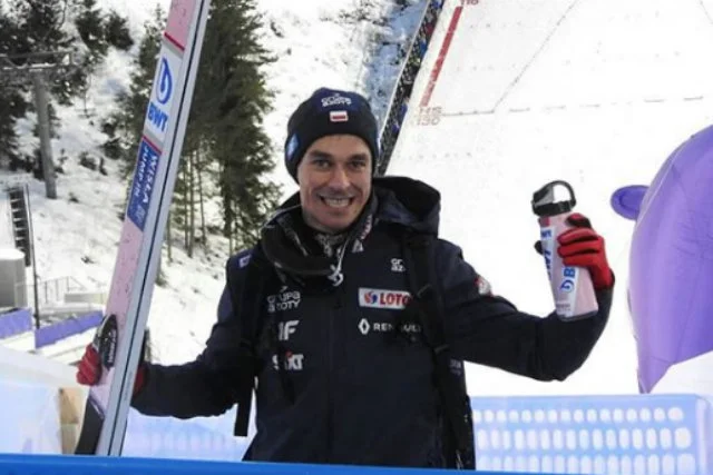 Piotr Żyła na konkursie PŚ w Lahti, gdzie zajął 17. miejsce.