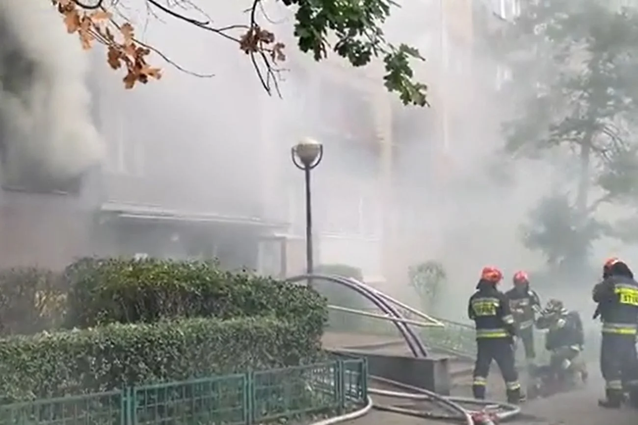 Groźny pożar wybuchł na warszawskim Powiślu.