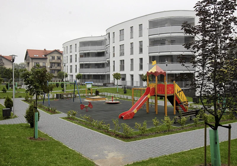 Propozycja Jarosława Kaczyńskiego odnośnie cen mieszkań za 2500 zł za m² jest całkowicie nierealna.