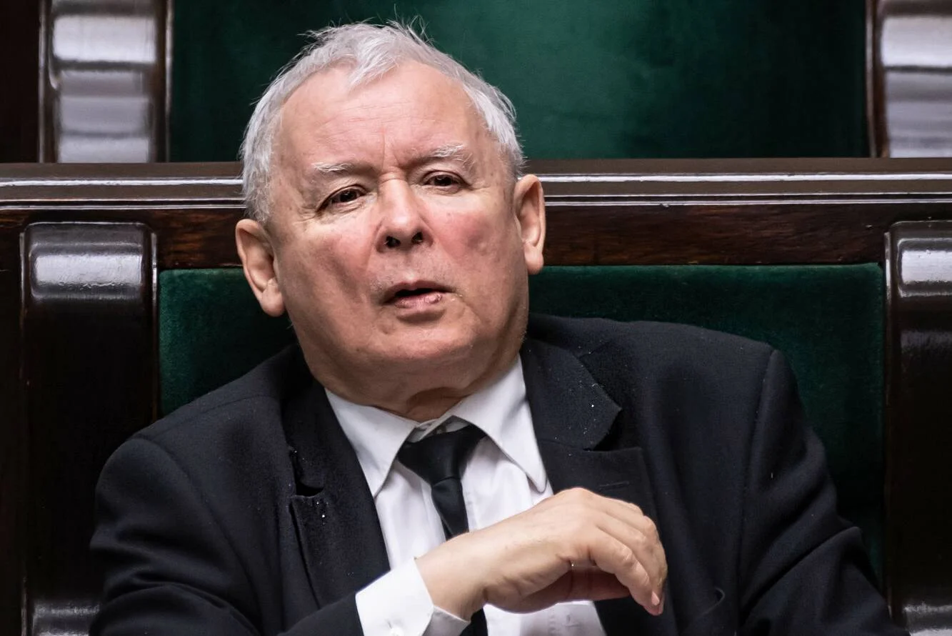 Nowy sondaż Research Partner wskazuje, że nowa koalicja Polski 2050 i PSL może zaskoczyć konkurencję ze sceny politycznej. Nowy sondaż Research Partner wskazuje, że nowa koalicja Polski 2050 i PSL może zaskoczyć konkurencję ze sceny politycznej, z Jarosławem Kaczyńskim na czele.