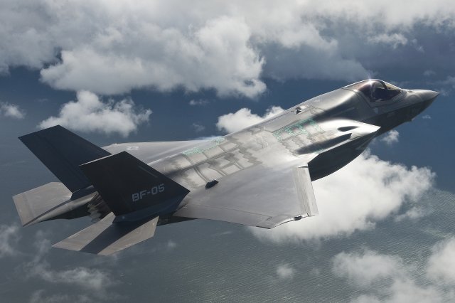 F-35 uznawany jest za najlepszy myśliwiec na świecie.