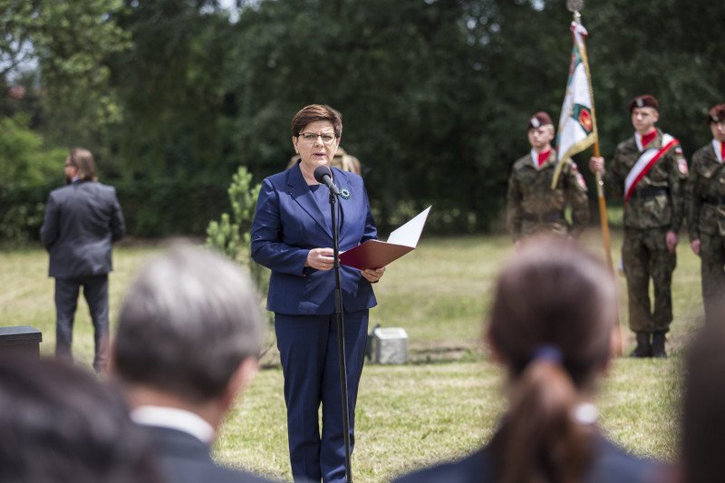 Beata Szydło wywołała burzę swoimi słowami dotyczącymi Auschwitz.
