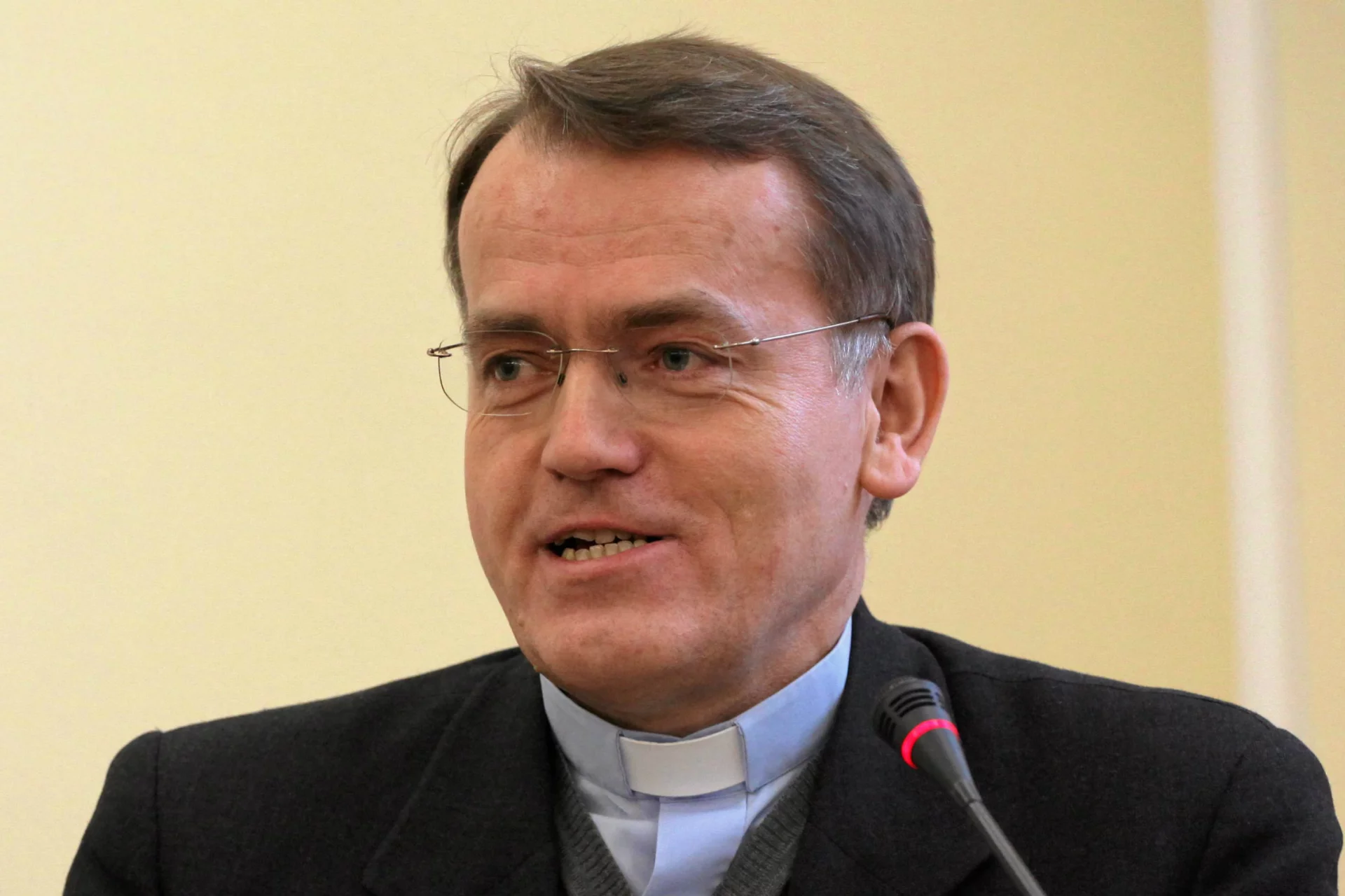 Ks. Dariusz Oko obnażył "prawdę" o niemieckiej edukacji.