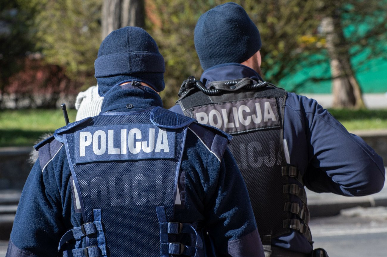policjanci