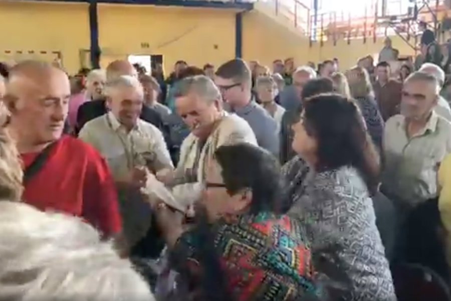 Do szarpaniny doszło podczas spotkania Mateusza Morawieckiego z wyborcami w Garwolinie.