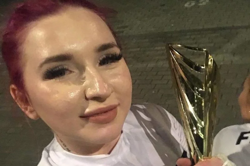 Linkimaster zmierzy się tym razem z SexMasterką.