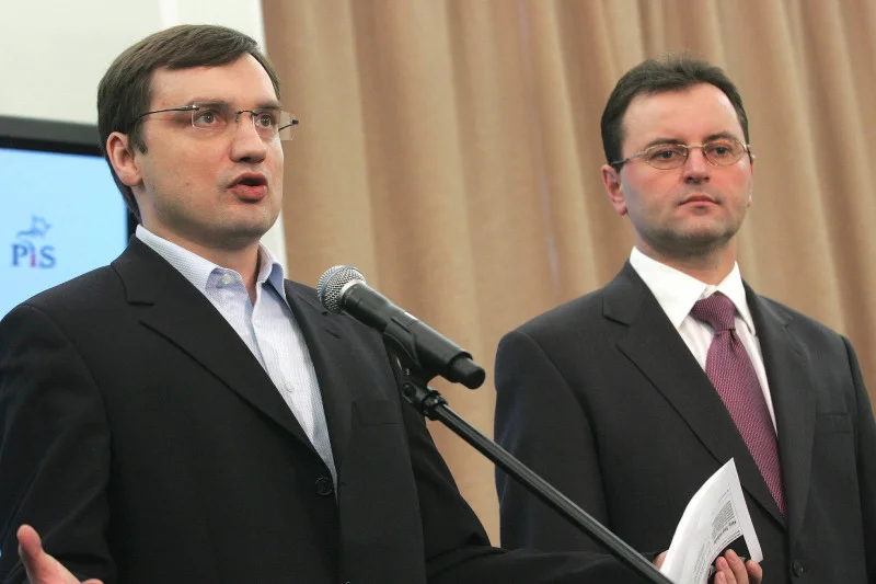 Zbigniew Ziobro i Arkadiusz Czartoryski na konferencji prasowej PiS