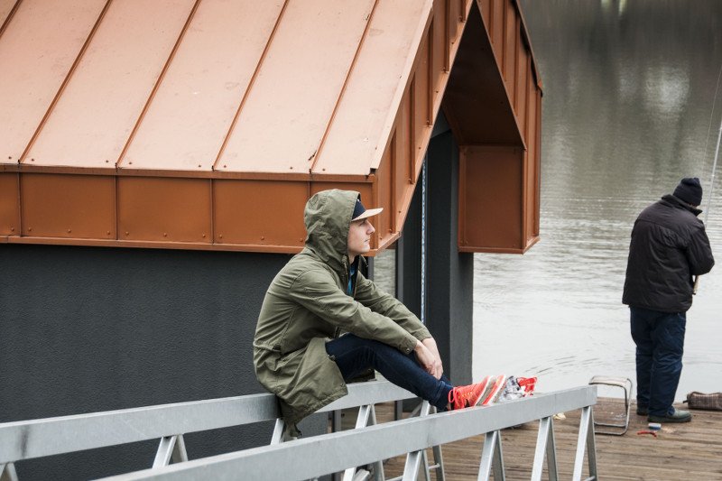 Sprawdziłem, jak się mieszka w domu na barce. Widok piękny, ale rano pojawił się tajemniczy gość