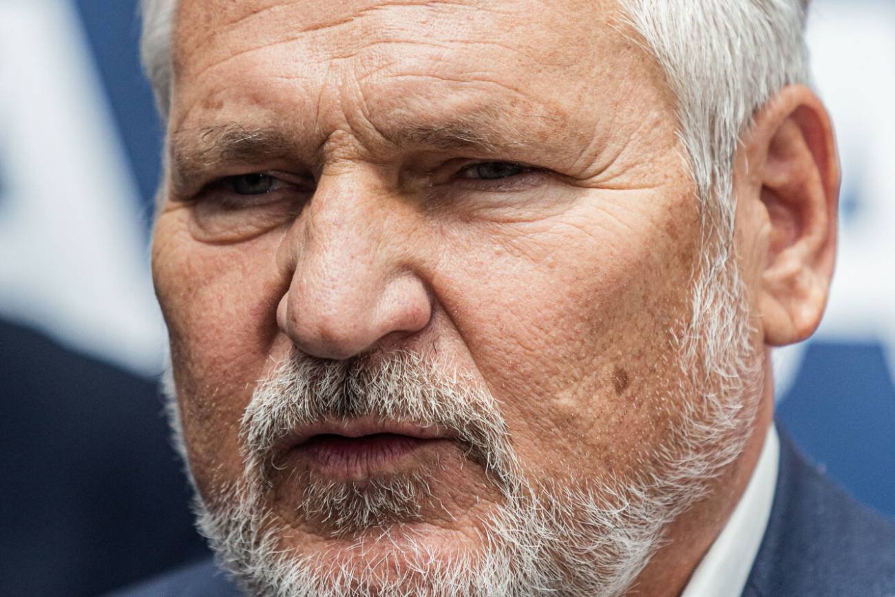 Kwaśniewski komentuje ruch Morawieckiego. Chodzi o zakup obligacji