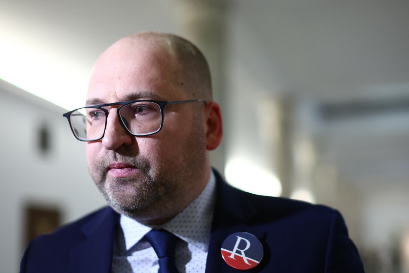 Adam Bielan jest jedną z postaci w aferze NCBiR