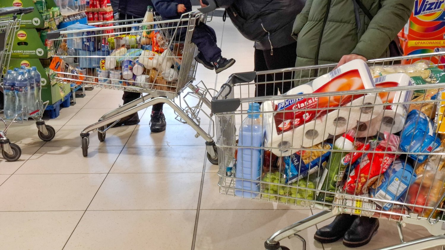 Nowy ranking TOP 5 drożyzny. Są produkty, które podrożały bardziej niż masło.