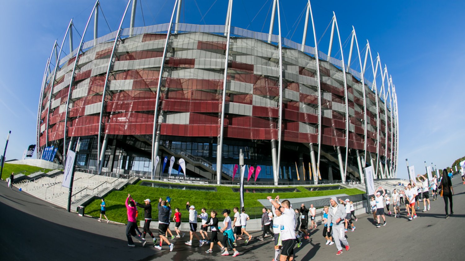 Polacy biegają w imię ideologii fajnopolactwa? Owszem, bo to sport dla fajnych Polaków z ideałami