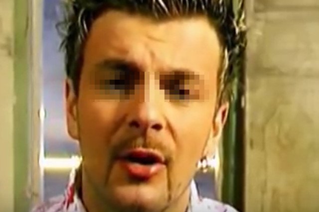 Lider popularnej niegdyś grupy doprowadził do wybuchu bomby.