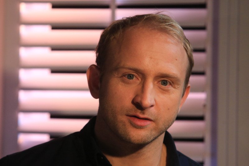 Borys Szyc w ostrych słowach skomentował okładkę "Faktu".