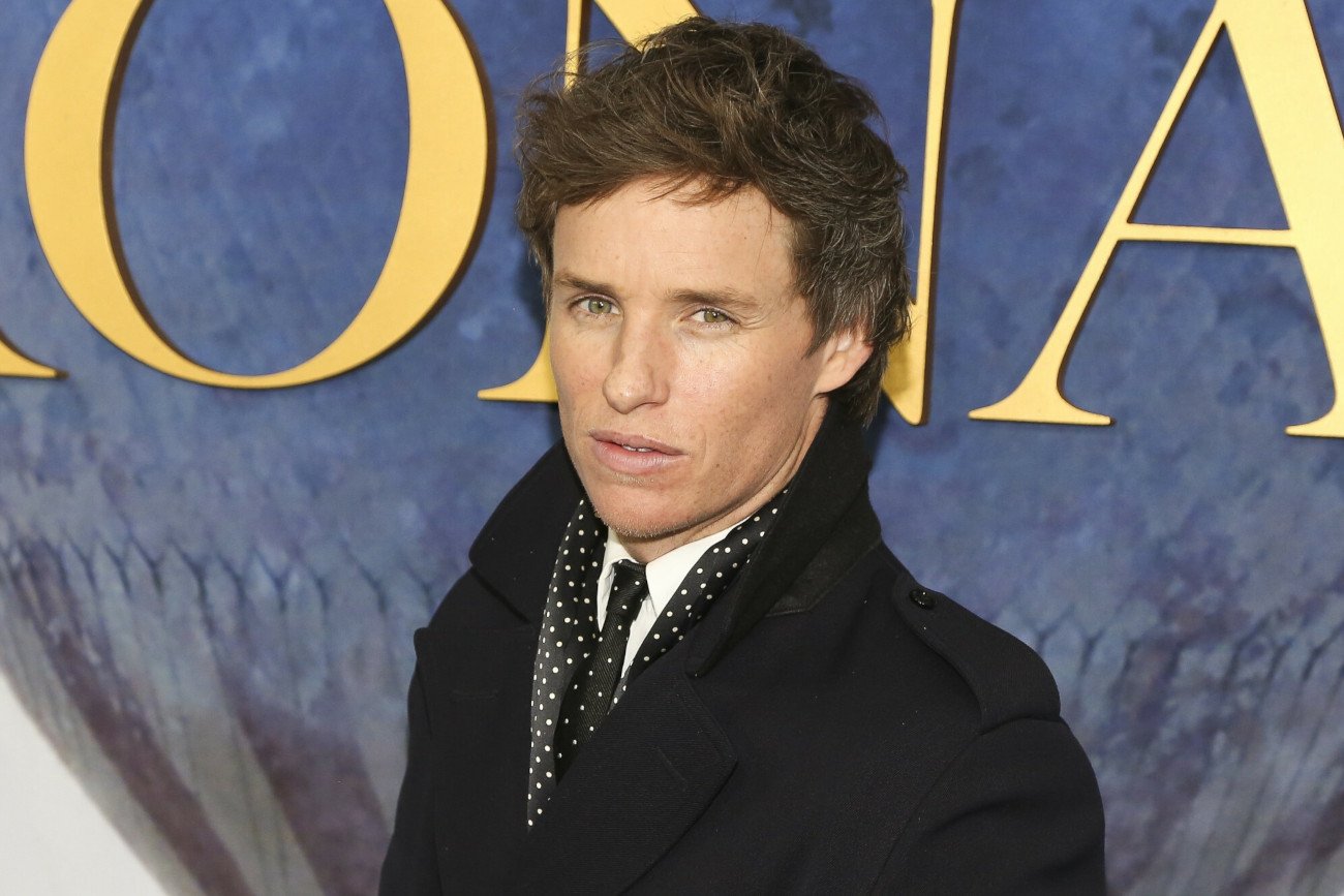 Eddie Redmayne zagrał w filmie "Dziewczyna z portretu".