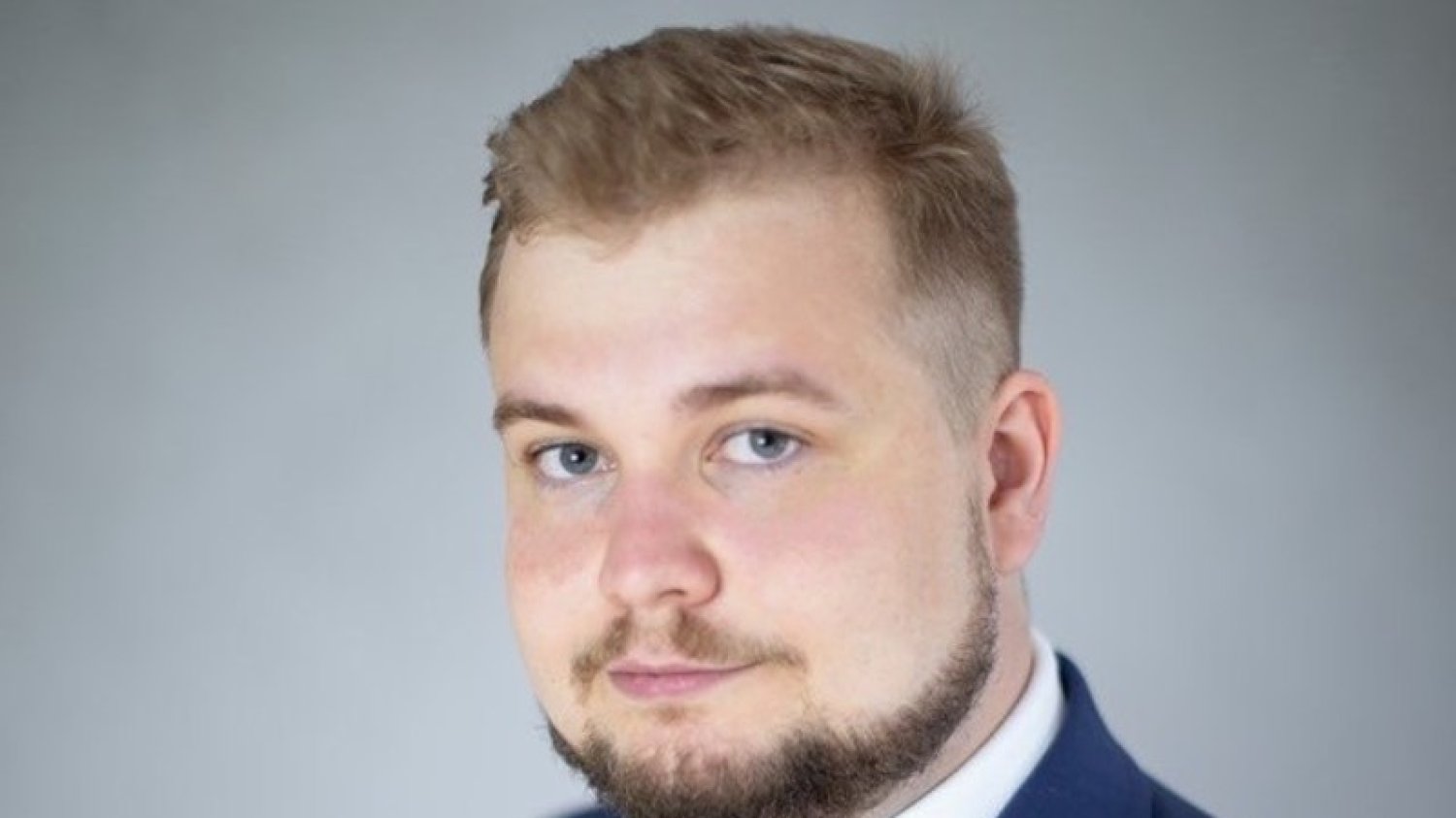 Moskal jest dyrektorem biura prezesa PiS i szefem partyjnej młodzieżówki. Kim jest 26-letni Michał Moskal, dyrektor biura Jarosława Kaczyńskiego?