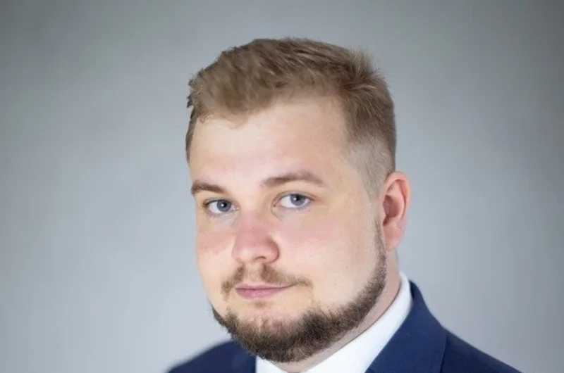 Kim jest 26-letni Michał Moskal, dyrektor biura Jarosława Kaczyńskiego?