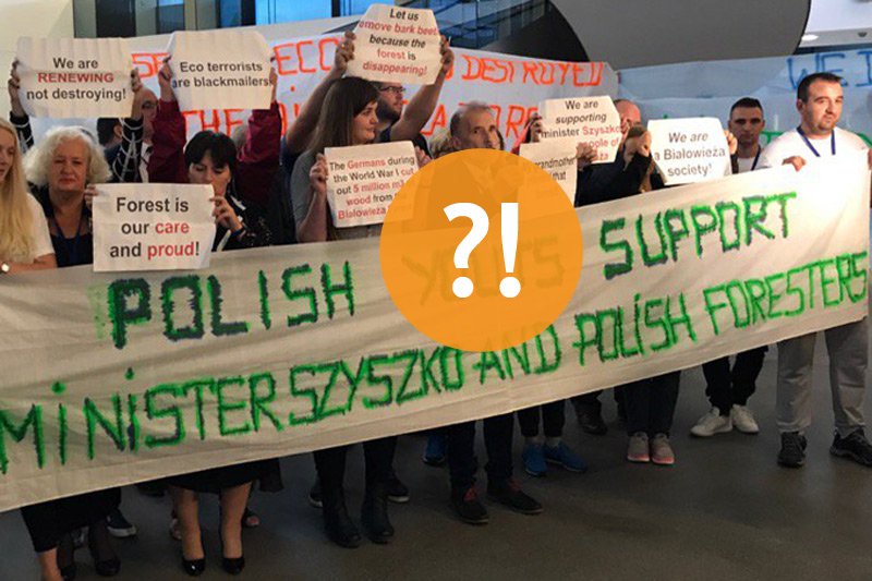 Przyjechali, aby wesprzeć ministra Szyszkę. To, co napisali na transparencie, wywołało tylko rozbawienie.