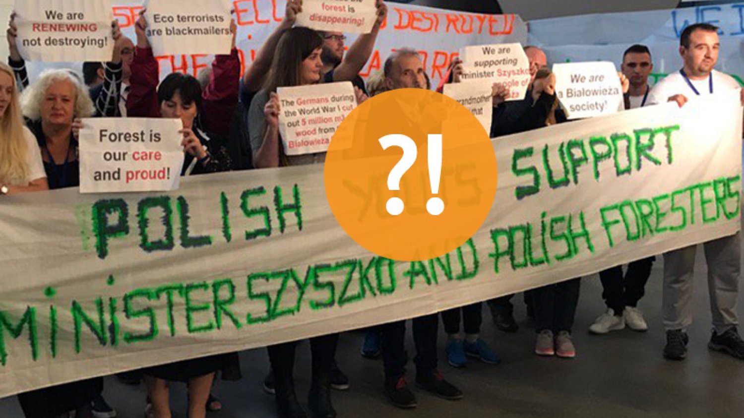 Przyjechali, aby wesprzeć ministra Szyszkę. To, co napisali na transparencie, wywołało tylko rozbawienie.