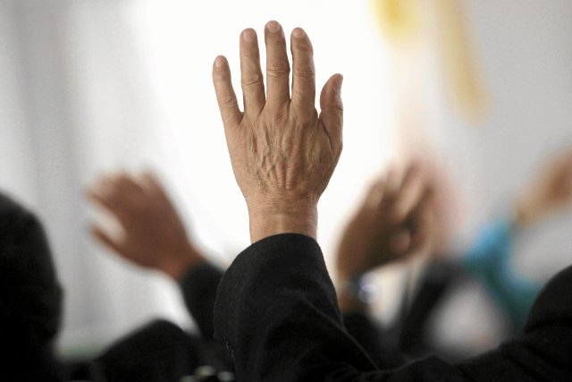 Z badań Uniwersytetu Harvarda wynika, że przeważnie leworęczni radzą sobie na rynku pracy gorzej niż praworęczni.