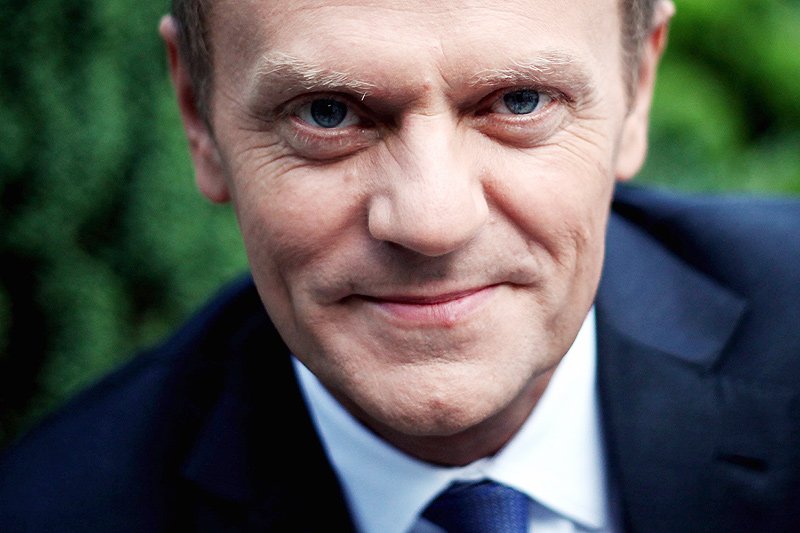 Państwa Grupy Wyszehradzkiej przypominają rządowi PiS, że nie może blokować przedłużenia kadencji Donalda Tuska w RE, bo nie był on kandydatem tylko Polski, ale całej V4.