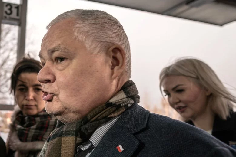 To jedno z niewielu dostępnych zdjęć Martyny Wojciechowskiej (z prawej).