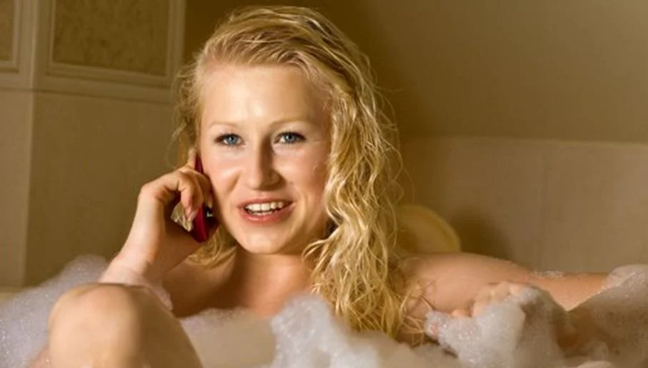 Karolina Piechota w filmie "Drzazgi", za który otrzymała Złotego Lwa w Gdynii.