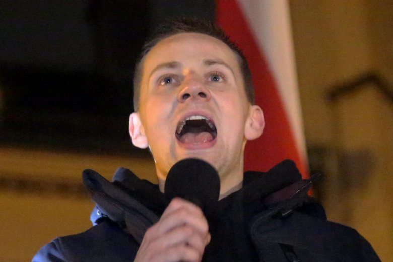 Jacek Międlar wezwał Żydów do opuszczenia Polski, pisał o "ratowaniu koszernych tyłków". Prokuratura uznała, że korzystał z prawa do wolności słowa.