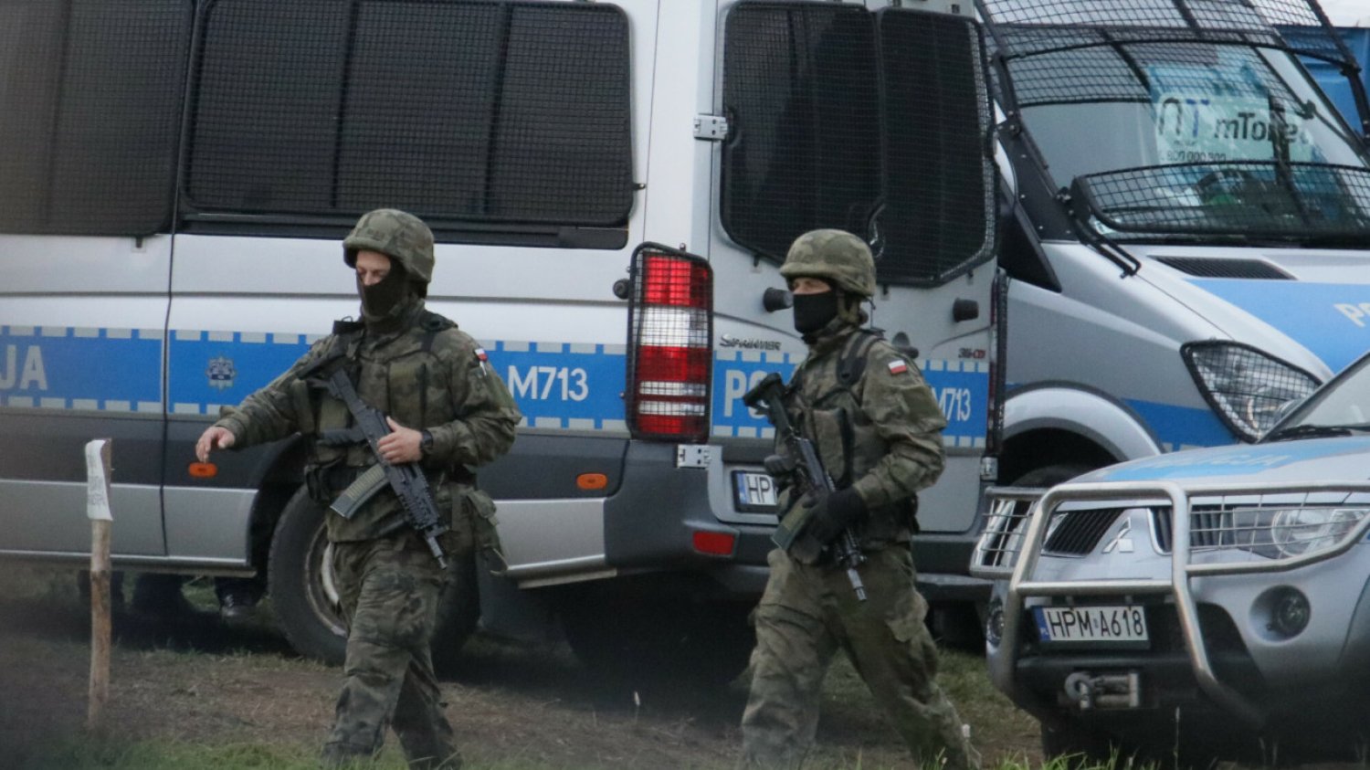 Na granicę z Białorusią przyjechały dodatkowe siły wojska i policji.
