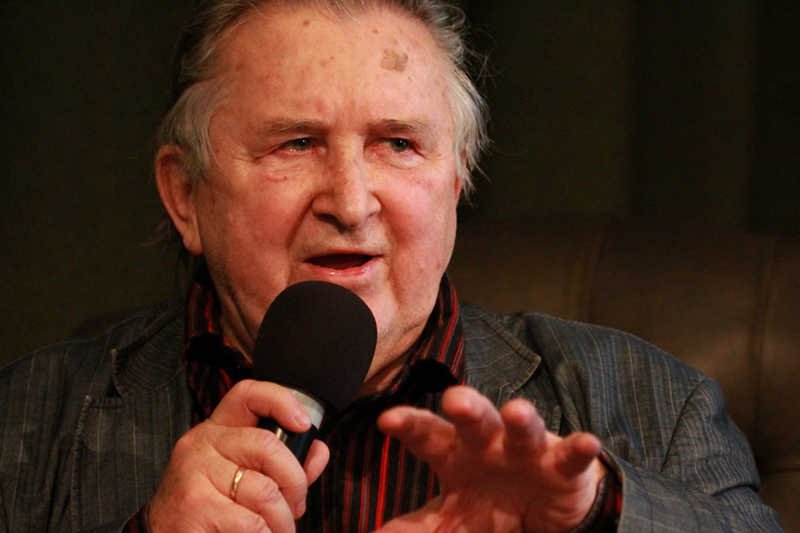 Kazimierz Kutz nazywa Pawła Kukiza "politycznym błaznem" i "wodzirejem 'Solidarności'".