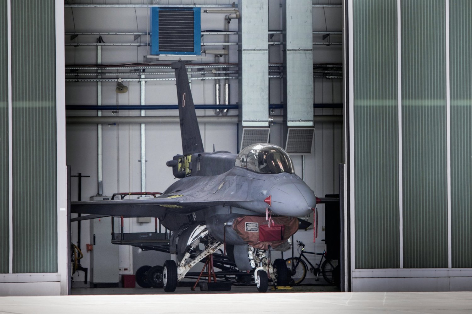 Co oznacza dla naszej armii utrata kosztownego F-16? Wyjaśniamy