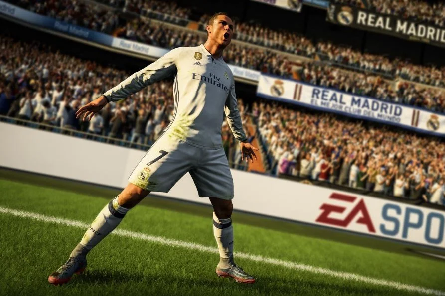 Gra wideo "FIFA" daje możliwość grania gwiazdom piłki w polskich klubach. Tyle tylko, że wirtualną