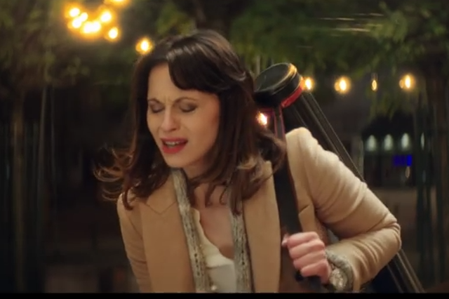 Złamany obcas, złamane życie.