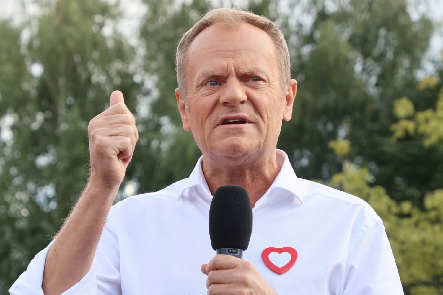 Donald Tusk ma pomysł na własne pytanie referendalne ws. granicy z Białorusią.