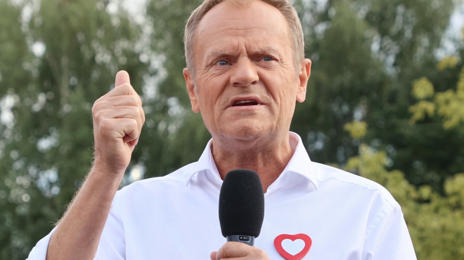 Donald Tusk ma pomysł na własne pytanie referendalne ws. granicy z Białorusią.