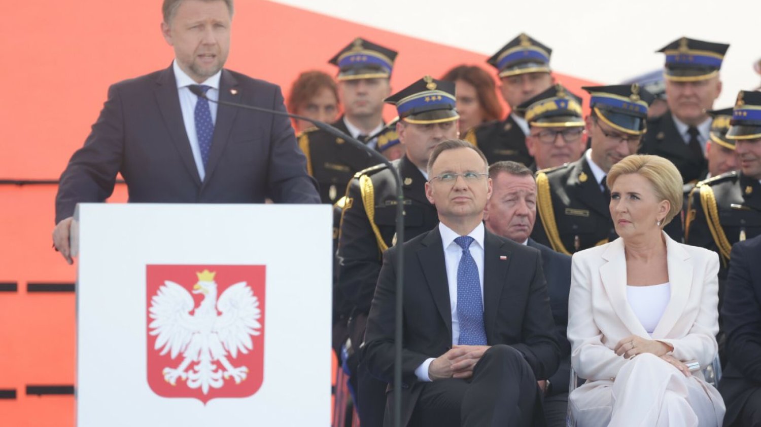 Marcin Kierwiński podczas przemówienia z okazji Dnia Strażaka