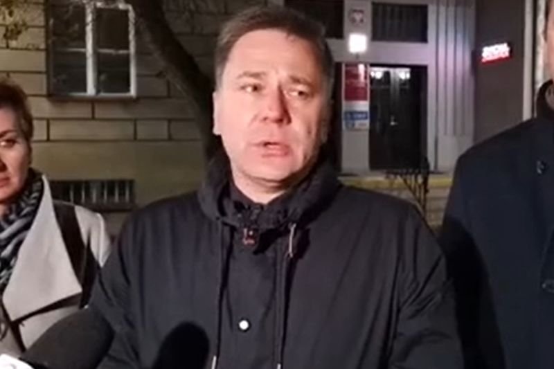 Prezydent Konina Piotr Korytkowski zaapelował o spokój po niedzielnych zamieszkach.