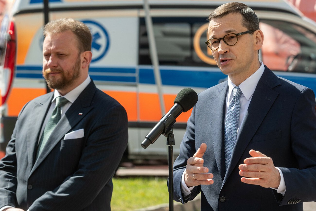 Mateusz Morawiecki miał wiedzieć, że dostawcą "słynnych" respiratorów będzie właściciel firmy handlującej bronią.