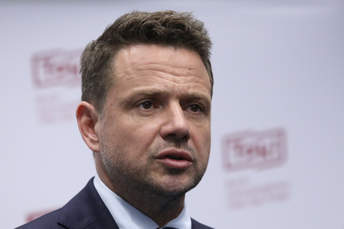 Trzaskowski krytykuje politykę Orbána. "Bohater snów Kaczyńskiego".