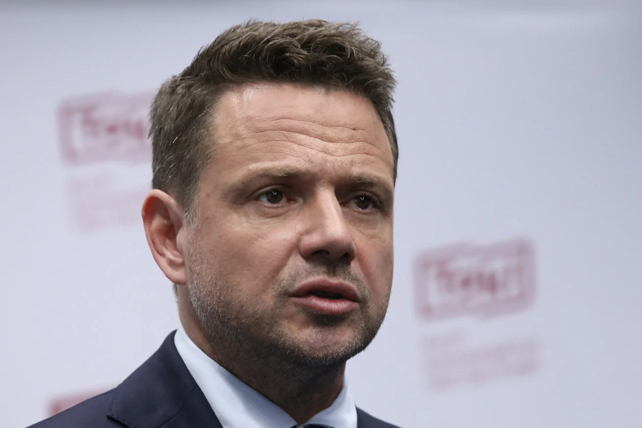 Trzaskowski krytykuje politykę Orbána. "Bohater snów Kaczyńskiego".