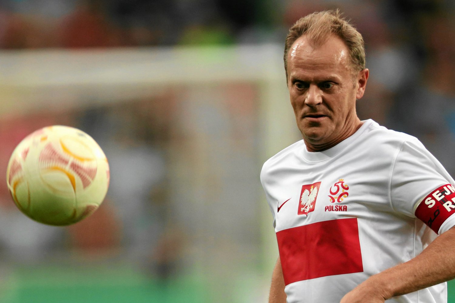 Donald Tusk udzielił wywiadu o piłce nożnej, a przy okazji przedstawił swoje prognozy polityczne.