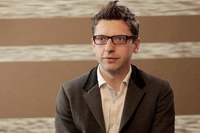 Dariusz Żuk, z zawodu człowiek, który zakłada firmy i jeszcze pomaga im przetrwać.