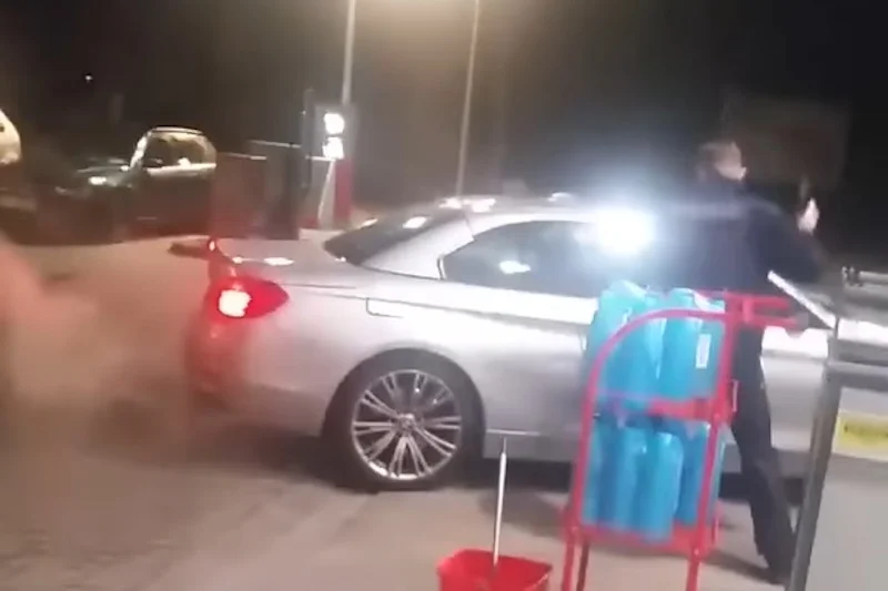 Wiadomo, co grozi kobiecie, która zdemolowała stację benzynową.